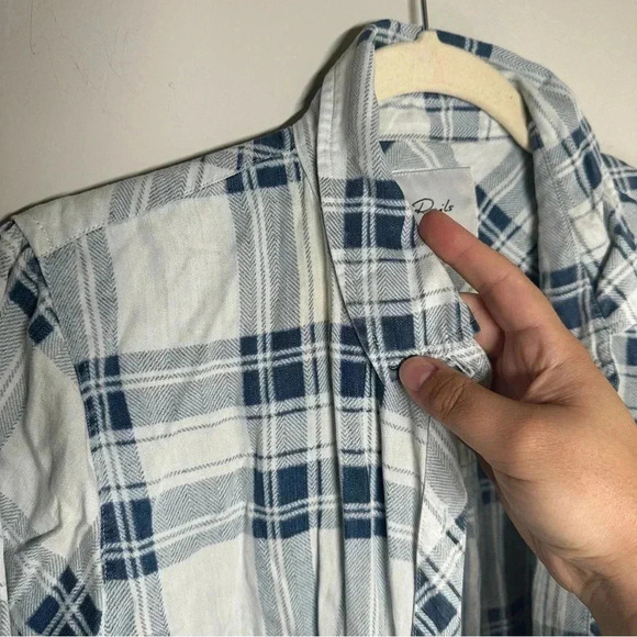 Rails Plaid Flannel Long Sleeve Button Down shirt size medium - Picture 7 of 8